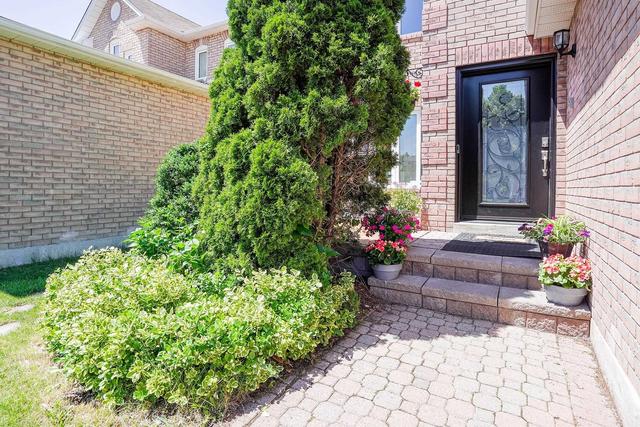 241 Delaney Dr, House detached with 4 bedrooms, 3 bathrooms and 6 parking in Ajax ON | Image 23