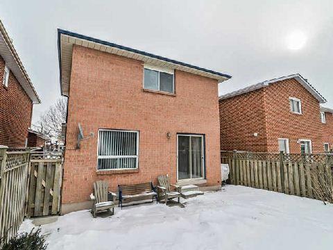 80 Metzak Dr, House detached with 3 bedrooms, 2 bathrooms and 4 parking in Brampton ON | Image 9