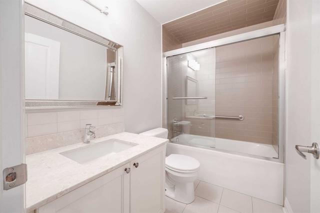 201 - 12 Woodstream Blvd, Condo with 2 bedrooms, 2 bathrooms and 2 parking in Vaughan ON | Image 11