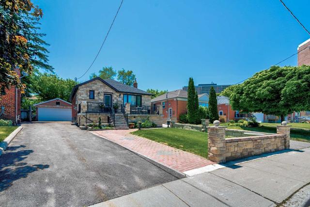 93 Cynthia Rd, House detached with 3 bedrooms, 2 bathrooms and 5 parking in Toronto ON | Image 12