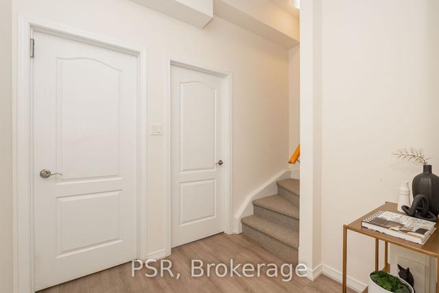 222 - 17 Coneflower Cres, Townhouse with 2 bedrooms, 2 bathrooms and 1 parking in Toronto ON | Image 11