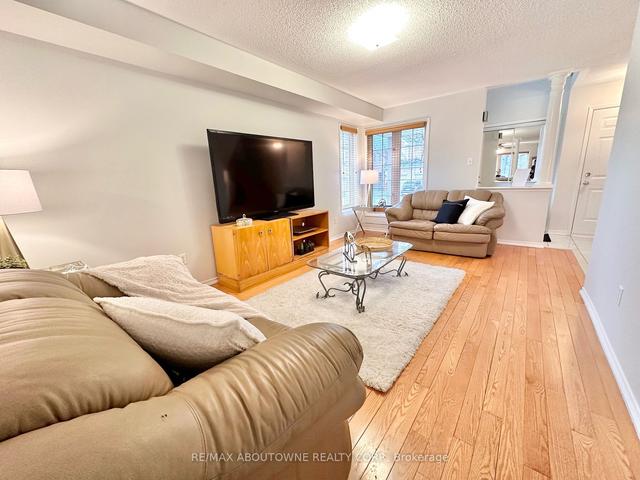 37 - 2665 Thomas St, Townhouse with 3 bedrooms, 3 bathrooms and 4 parking in Mississauga ON | Image 34