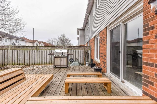 94 Fairgreen Cres, House attached with 2 bedrooms, 2 bathrooms and 3 parking in Cambridge ON | Image 26
