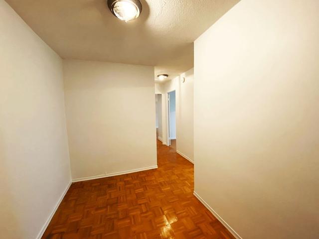 sb3 - 15 Vicora Linkway, Condo with 3 bedrooms, 2 bathrooms and 1 parking in Toronto ON | Image 14