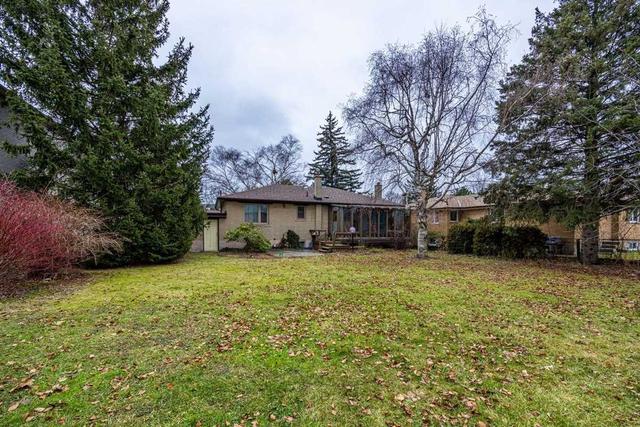 220 Hendon Ave, House detached with 3 bedrooms, 2 bathrooms and 5 parking in Toronto ON | Image 33