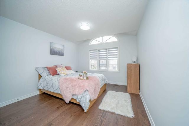 81 Via Jessica Dr, House detached with 4 bedrooms, 4 bathrooms and 6 parking in Markham ON | Image 13