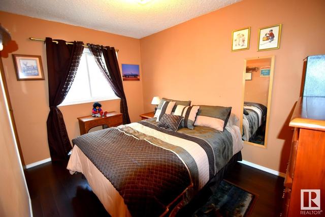 402 Kennedy Cr, House detached with 4 bedrooms, 2 bathrooms and null parking in Thorhild County AB | Image 15