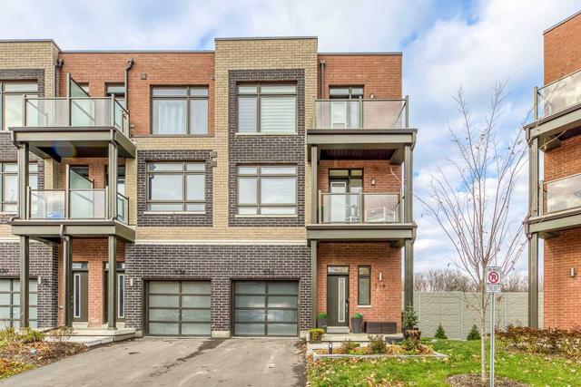 238 Dalhousie St, House attached with 5 bedrooms, 4 bathrooms and 2 parking in Vaughan ON | Image 1