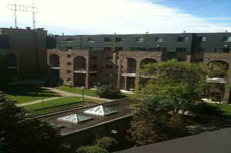 342 - 4005 Don Mills Rd, Condo with 3 bedrooms, 2 bathrooms and 1 parking in Toronto ON | Image 1