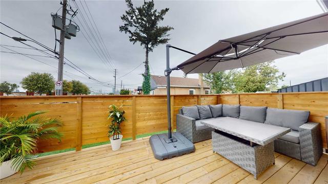 2 Warnica Ave, House detached with 3 bedrooms, 4 bathrooms and 4 parking in Toronto ON | Image 22
