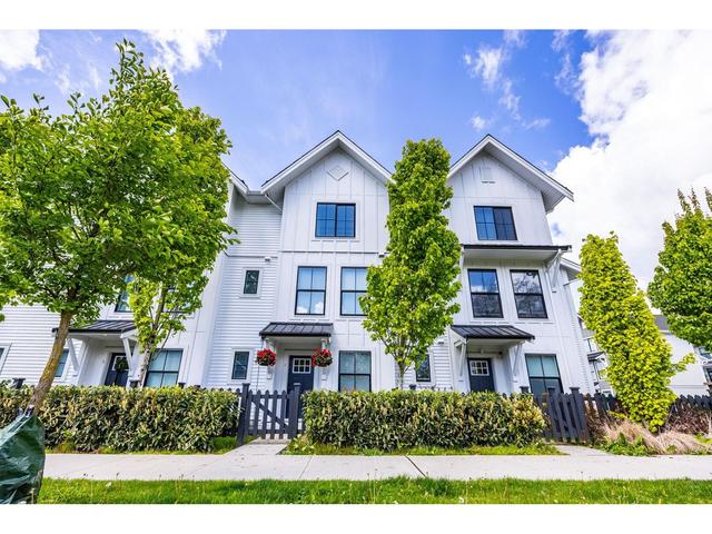 2 - 5945 176a Street, House attached with 3 bedrooms, 3 bathrooms and 2 parking in Surrey BC | Card Image
