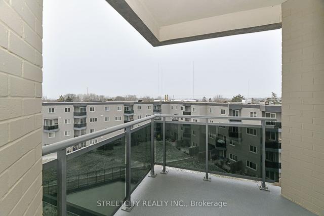 140 - 2001 Bonnymede Dr, Condo with 3 bedrooms, 1 bathrooms and 1 parking in Mississauga ON | Image 7