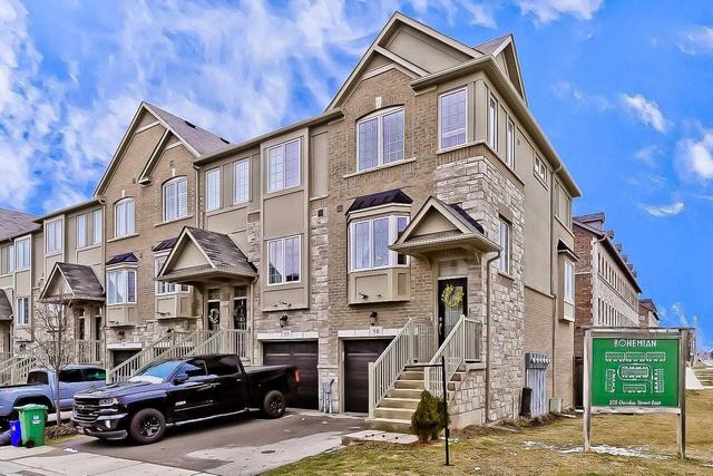 58 - 215 Dundas St E, Townhouse with 3 bedrooms, 4 bathrooms and 2 parking in Hamilton ON | Image 2