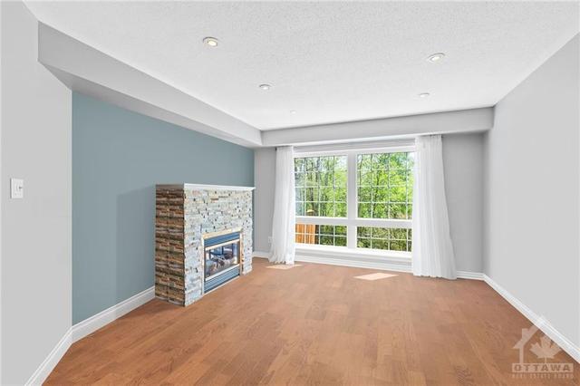 150 Rustwood Private, Townhouse with 3 bedrooms, 3 bathrooms and 2 parking in Ottawa ON | Image 7