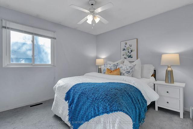 33 Lucas Lane, Condo with 2 bedrooms, 2 bathrooms and 2 parking in Ajax ON | Image 11