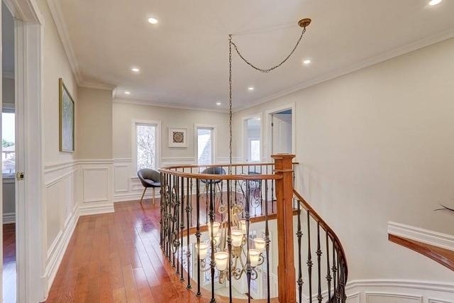 2219 Towne Blvd, House detached with 4 bedrooms, 4 bathrooms and 6 parking in Oakville ON | Image 8