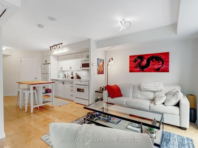 218 - 18 Beverley St, Condo with 1 bedrooms, 1 bathrooms and 1 parking in Toronto ON | Image 4