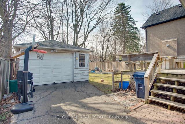 159 Goulding Ave, House detached with 3 bedrooms, 2 bathrooms and 5 parking in Toronto ON | Image 34