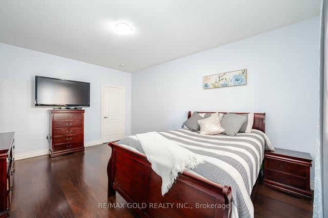 18 Alovera St, House detached with 5 bedrooms, 5 bathrooms and 8 parking in Brampton ON | Image 16