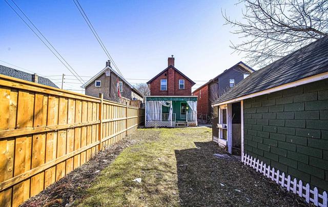 198 Albert St, House detached with 3 bedrooms, 2 bathrooms and 1 parking in Oshawa ON | Image 9