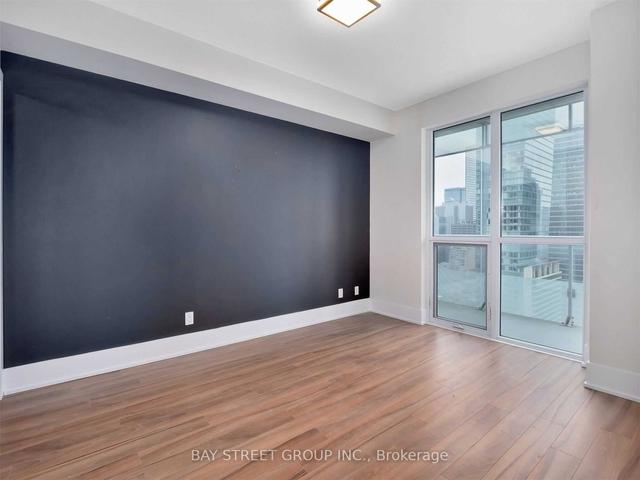 3311 - 300 Front St W, Condo with 2 bedrooms, 2 bathrooms and 1 parking in Toronto ON | Image 6