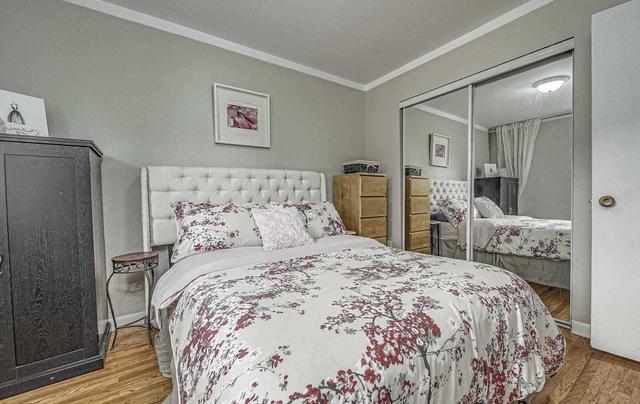 10 Newing Crt, Townhouse with 3 bedrooms, 2 bathrooms and 2 parking in Ajax ON | Image 9