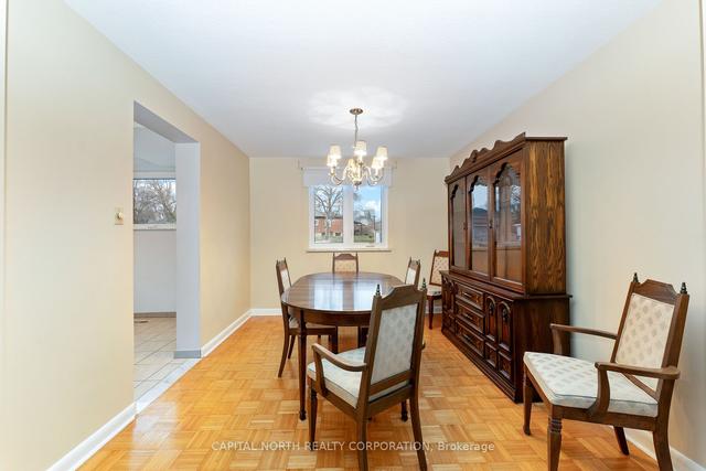 46 Gotham Crt, House semidetached with 3 bedrooms, 2 bathrooms and 3 parking in Toronto ON | Image 2