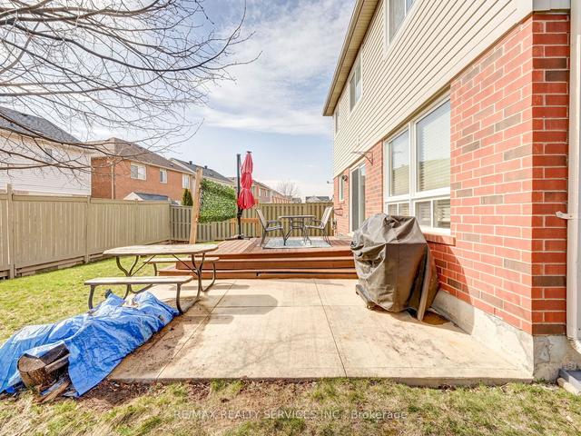 12 Yolanda Pl, House detached with 4 bedrooms, 3 bathrooms and 4 parking in Brampton ON | Image 31
