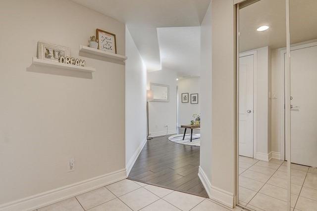 312 - 2 Rean Dr, Condo with 2 bedrooms, 2 bathrooms and 1 parking in Toronto ON | Image 14