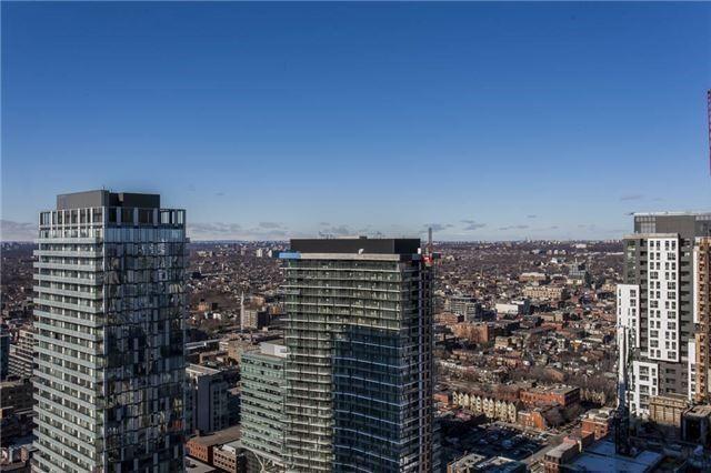 4309 - 295 Adelaide St W, Condo with 2 bedrooms, 2 bathrooms and null parking in Toronto ON | Image 12