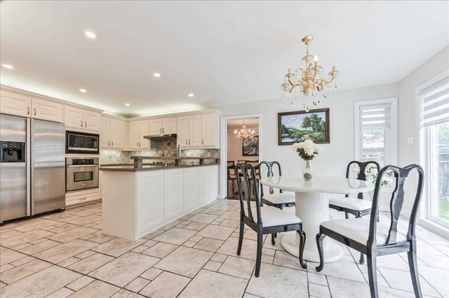 79 Glenarden Cres, House detached with 4 bedrooms, 4 bathrooms and 6 parking in Richmond Hill ON | Image 2