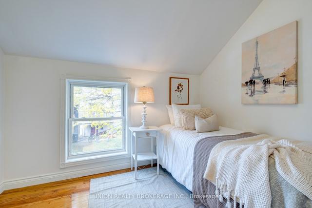2 Meadow Ave, House detached with 4 bedrooms, 2 bathrooms and 3 parking in Toronto ON | Image 21