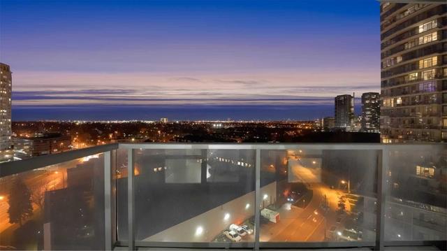 1002 - 2240 Lake Shore Blvd S, Condo with 2 bedrooms, 1 bathrooms and 1 parking in Toronto ON | Image 11