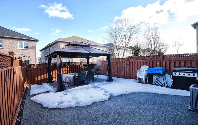 7214 Gagliano Dr, House semidetached with 3 bedrooms, 4 bathrooms and 4 parking in Mississauga ON | Image 18
