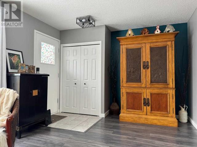 5711 50a Avenue, House detached with 3 bedrooms, 1 bathrooms and 5 parking in Stettler AB | Image 10