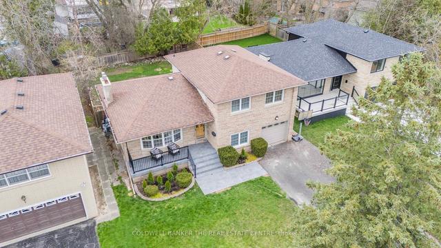 215 Rosemar Gdns, House detached with 5 bedrooms, 2 bathrooms and 5 parking in Richmond Hill ON | Image 12