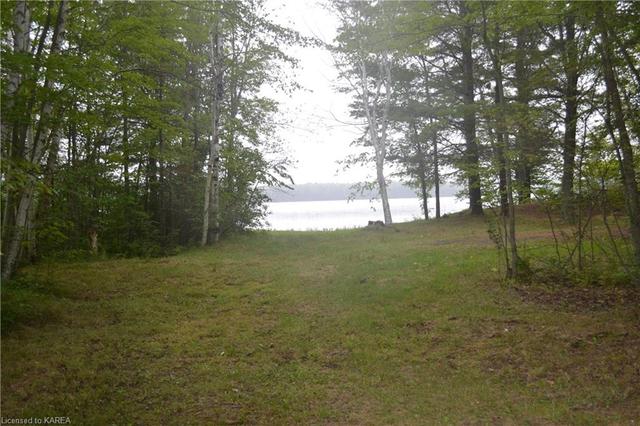 1240b Leggat Lake Road, House detached with 3 bedrooms, 1 bathrooms and 4 parking in Central Frontenac ON | Image 27
