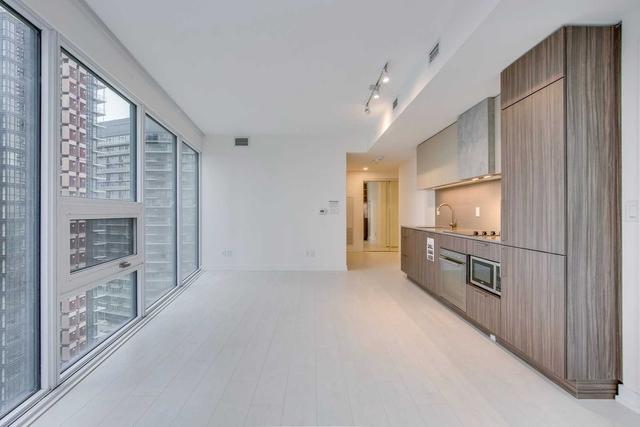 1906 - 19 Western Battery Rd, Condo with 2 bedrooms, 2 bathrooms and 1 parking in Toronto ON | Image 2