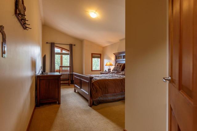 11 - 4430 Red Mountain Road, Condo with 2 bedrooms, 3 bathrooms and null parking in Rossland BC | Image 36