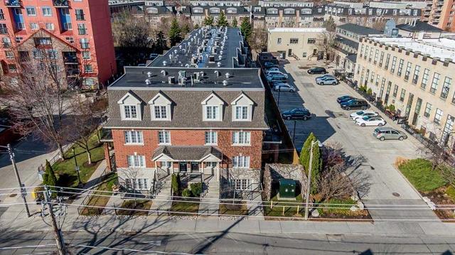 101 - 262 St Helens Ave, Townhouse with 3 bedrooms, 2 bathrooms and 1 parking in Toronto ON | Image 15