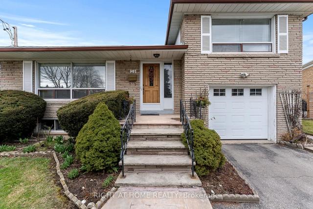 29 Krieger Cres, House detached with 3 bedrooms, 3 bathrooms and 3 parking in Toronto ON | Image 12