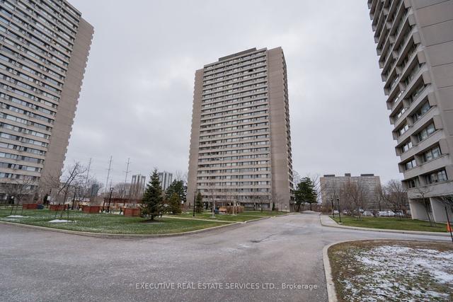 2506 - 725 Donmills Rd, Condo with 2 bedrooms, 1 bathrooms and 1 parking in Toronto ON | Image 12