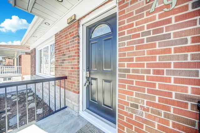 79 Gilroy Dr, House detached with 3 bedrooms, 4 bathrooms and 4 parking in Toronto ON | Image 2