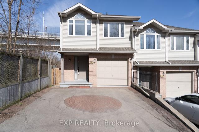 10 Hainer St, House attached with 4 bedrooms, 3 bathrooms and 4 parking in St. Catharines ON | Image 1