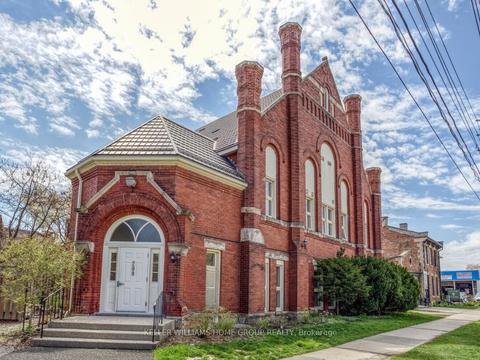 102-200 Woolwich St, Guelph, ON, N1H3V7 | Card Image