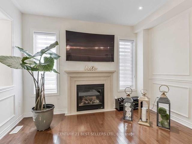 24 Killington Ave, House semidetached with 4 bedrooms, 3 bathrooms and 4 parking in Vaughan ON | Image 3