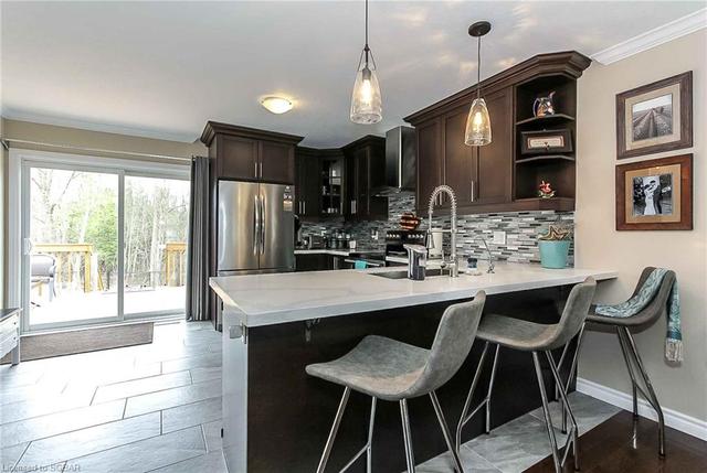 58 Marilyn Avenue S, House detached with 4 bedrooms, 2 bathrooms and 6 parking in Wasaga Beach ON | Image 15