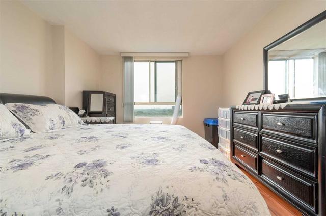 1206 - 41 Markbrook Lane, Condo with 2 bedrooms, 2 bathrooms and 1 parking in Toronto ON | Image 8