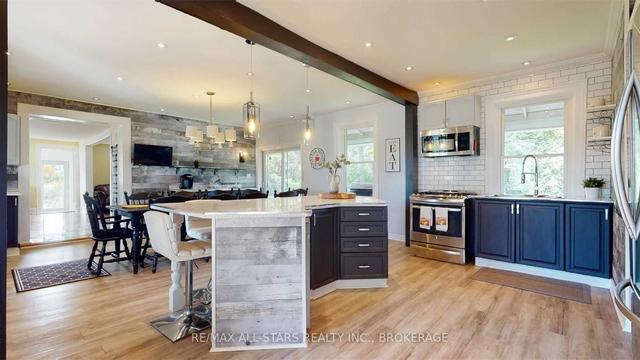 51 Front St W, House detached with 5 bedrooms, 4 bathrooms and 6 parking in Kawartha Lakes ON | Image 8