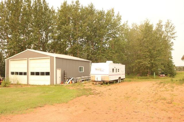39230 Range Road 273, House detached with 3 bedrooms, 2 bathrooms and 5 parking in Lacombe County AB | Image 21